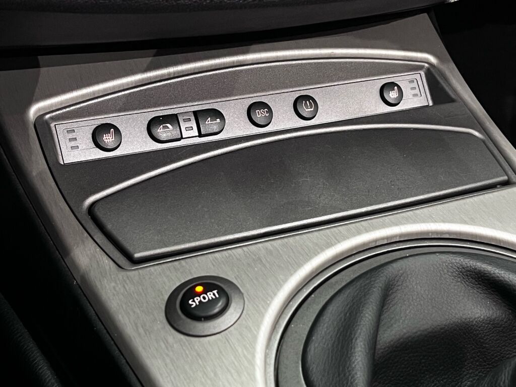 BMW Z4 2003 Punainen