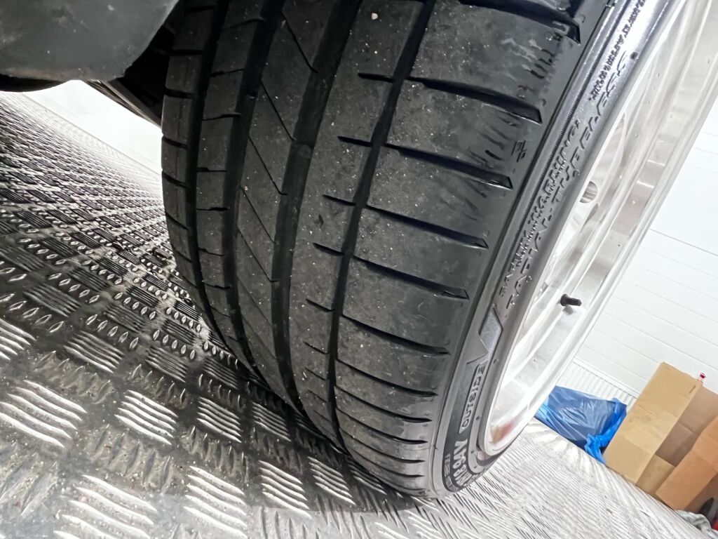 BMW Z4 2003 Punainen