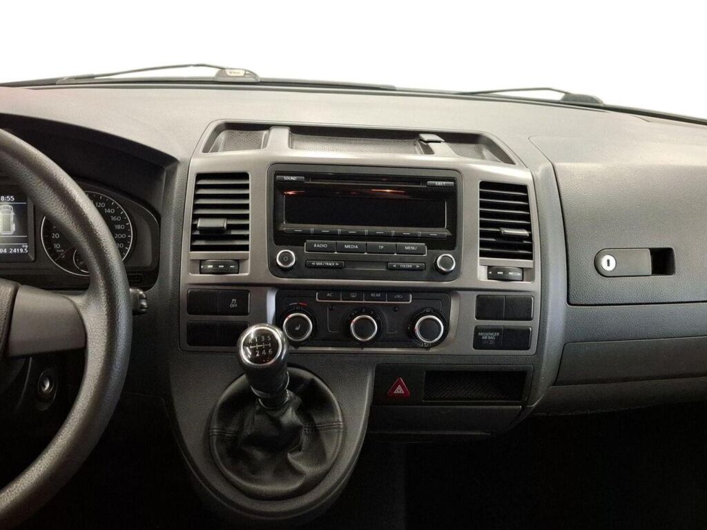 Volkswagen Caravelle 2012 Valkoinen