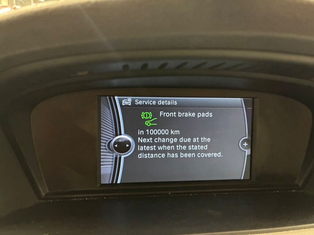 BMW 318 2011 Valkoinen