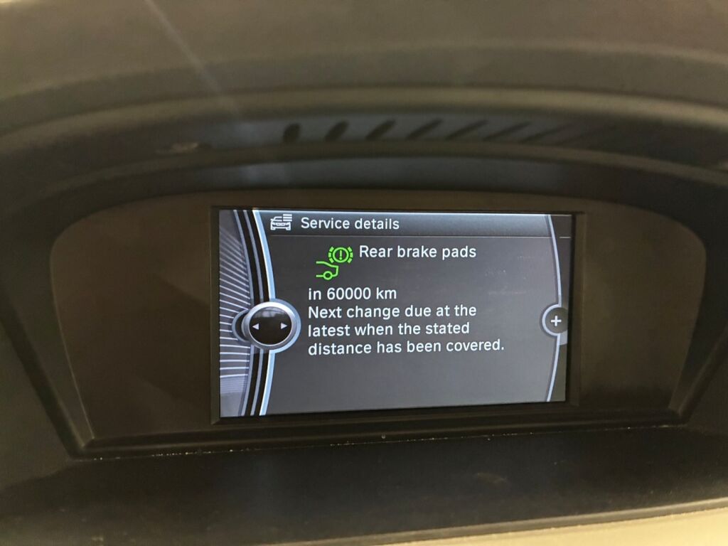 BMW 318 2011 Valkoinen