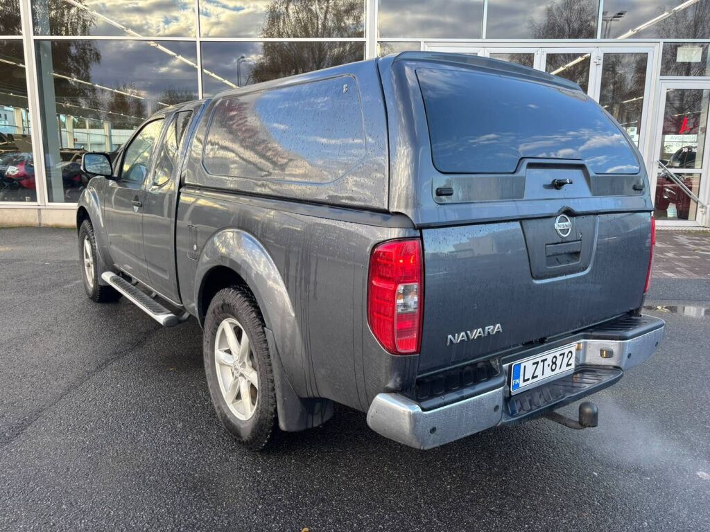 Nissan Navara 2011 Harmaa
