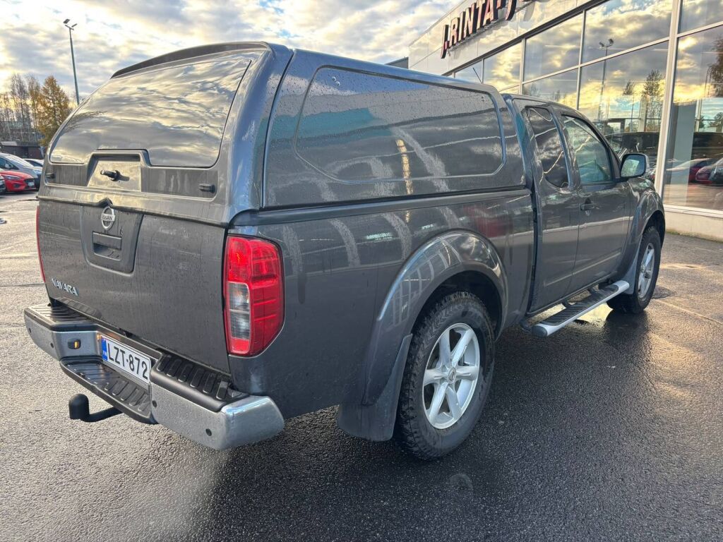 Nissan Navara 2011 Harmaa