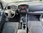 Nissan Navara 2011 Harmaa