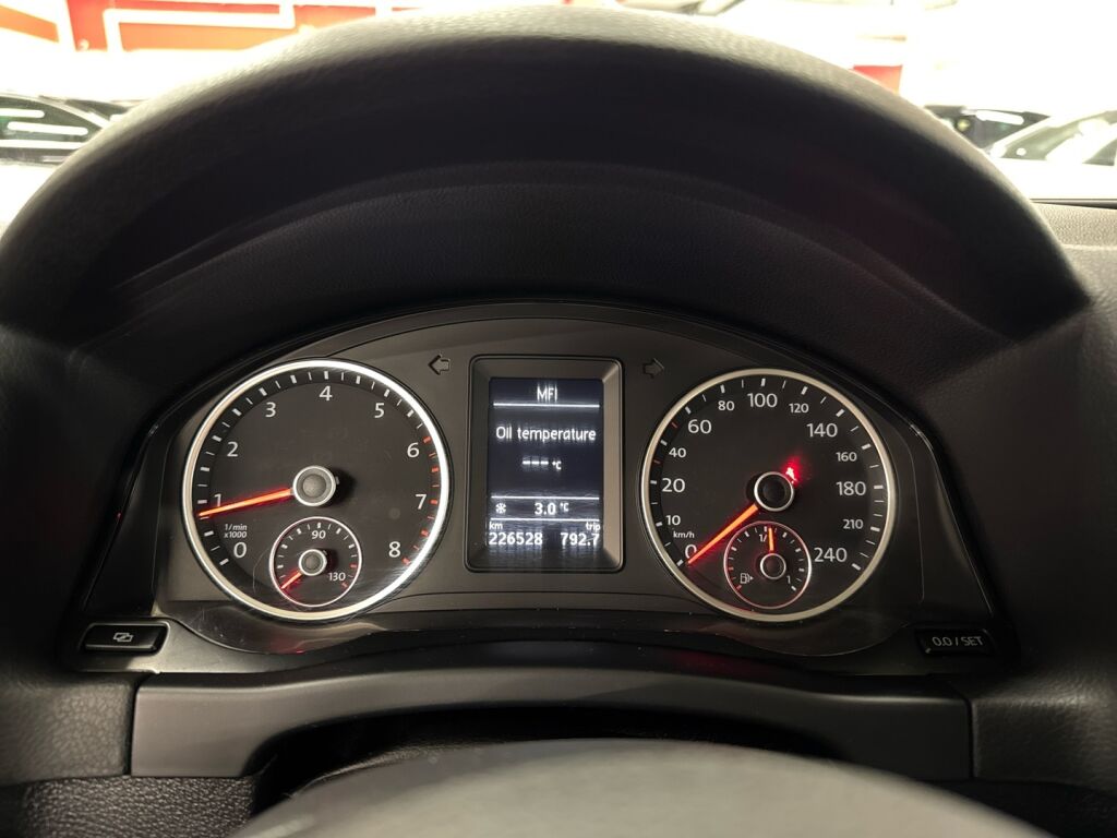 Volkswagen Tiguan 2012 Ruskea (beige)