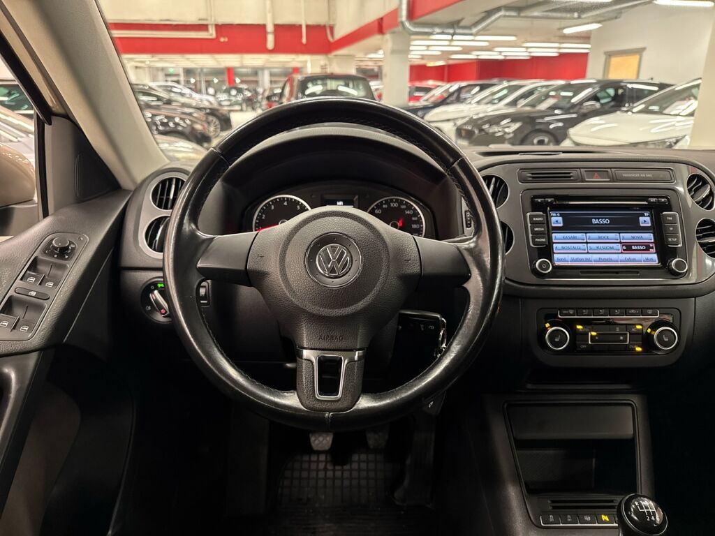 Volkswagen Tiguan 2012 Ruskea (beige)