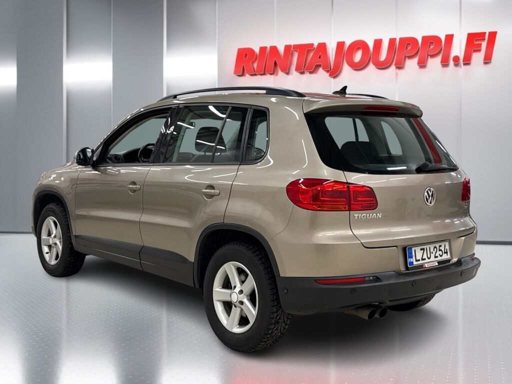 Volkswagen Tiguan 2012 Ruskea (beige)
