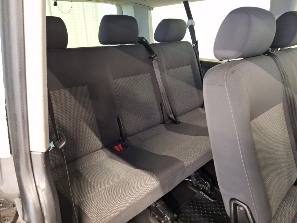 Volkswagen Caravelle 2012 Harmaa