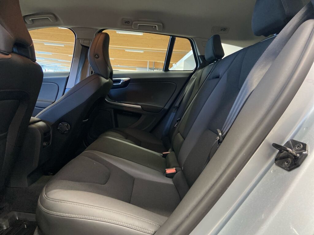 Volvo V60 2012 Harmaa