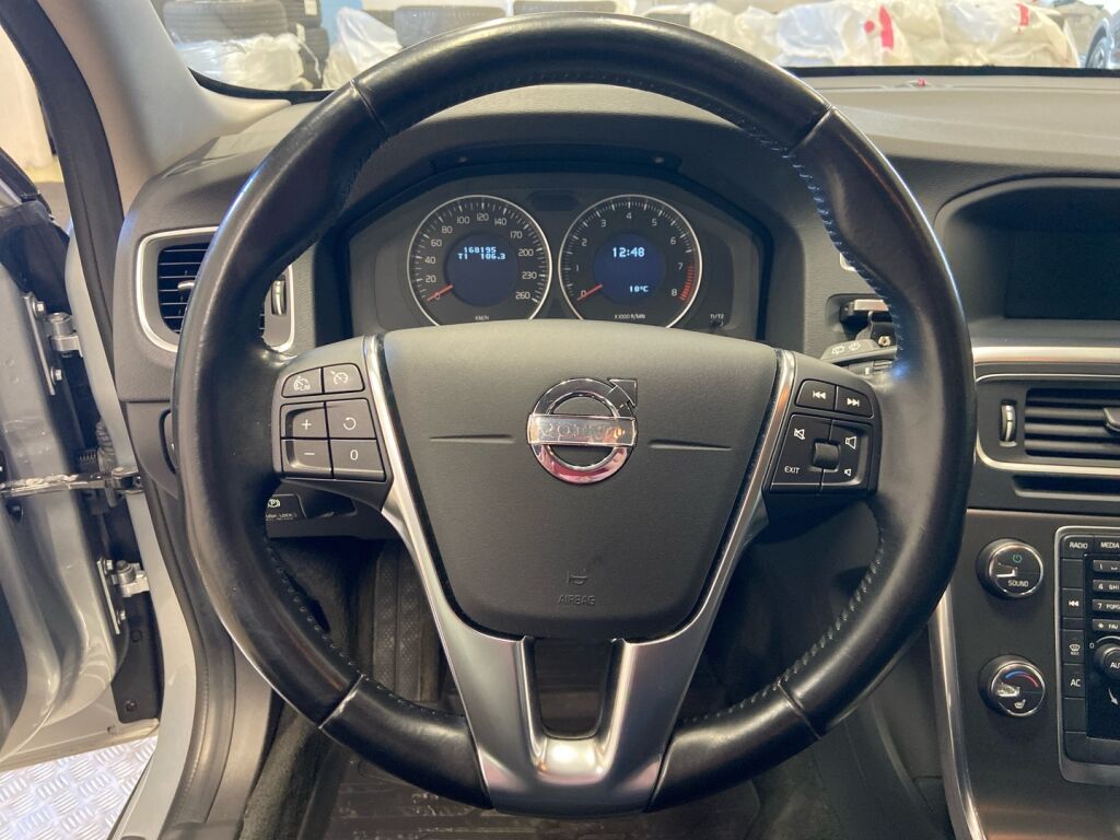Volvo V60 2012 Harmaa