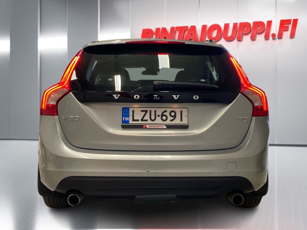Volvo V60 2012 Harmaa