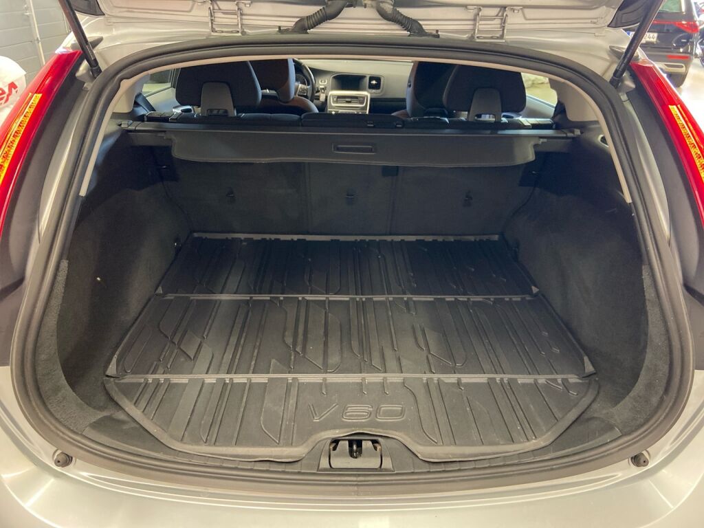 Volvo V60 2012 Harmaa