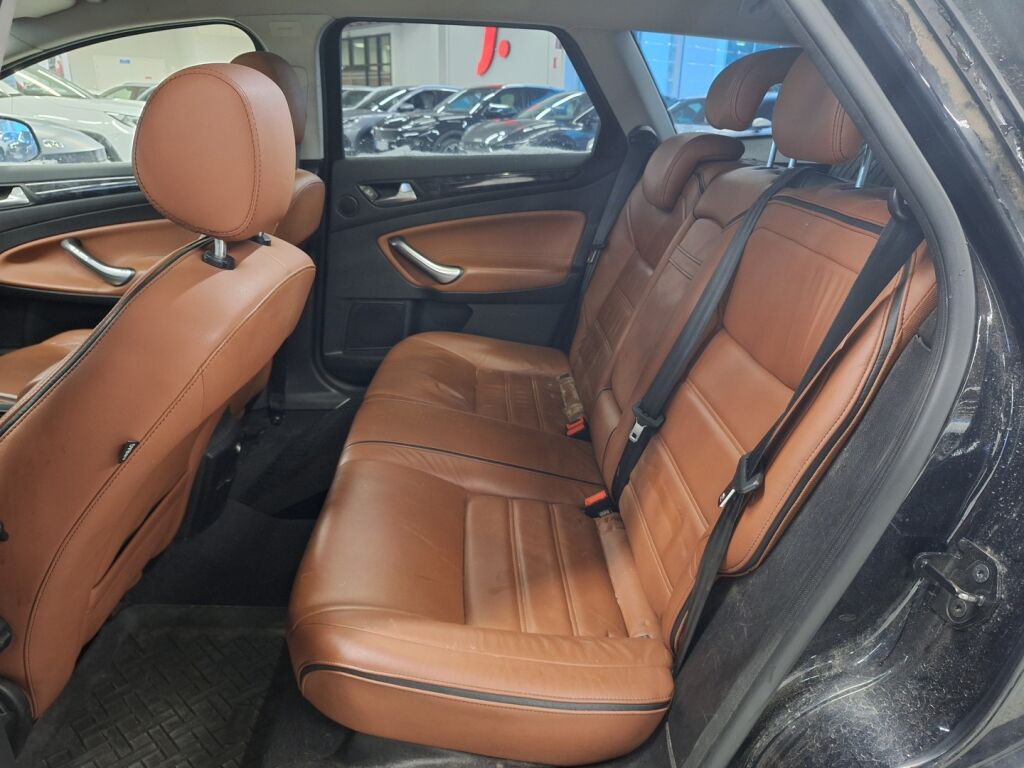 Ford Mondeo 2012 Musta