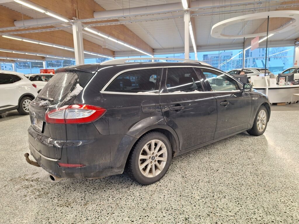 Ford Mondeo 2012 Musta