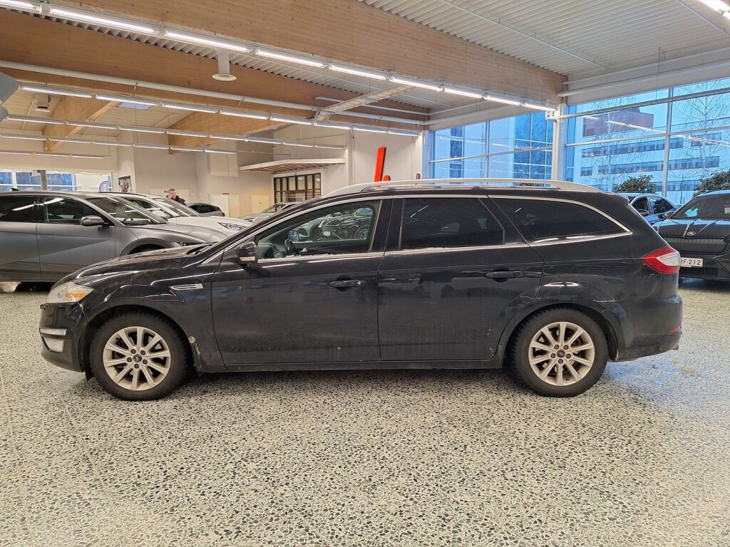 Ford Mondeo 2012 Musta