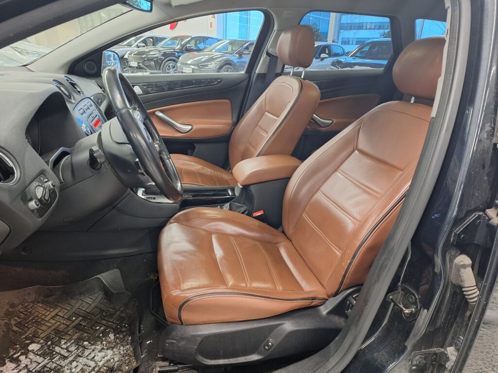 Ford Mondeo 2012 Musta