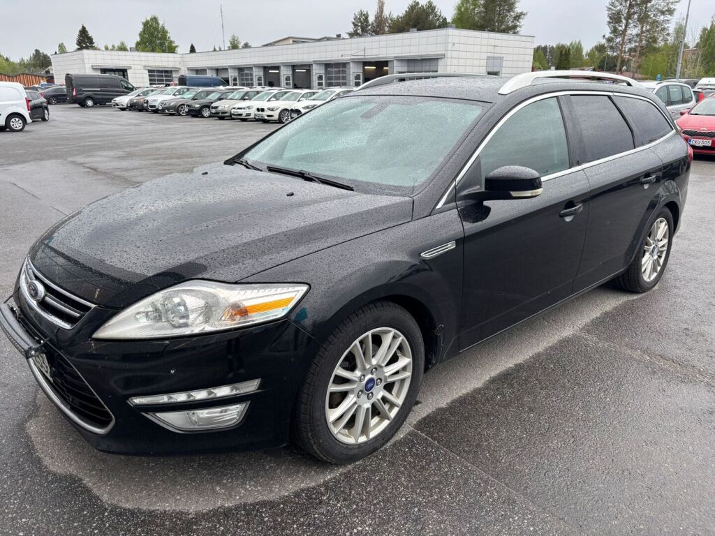 Ford Mondeo 2012 Musta
