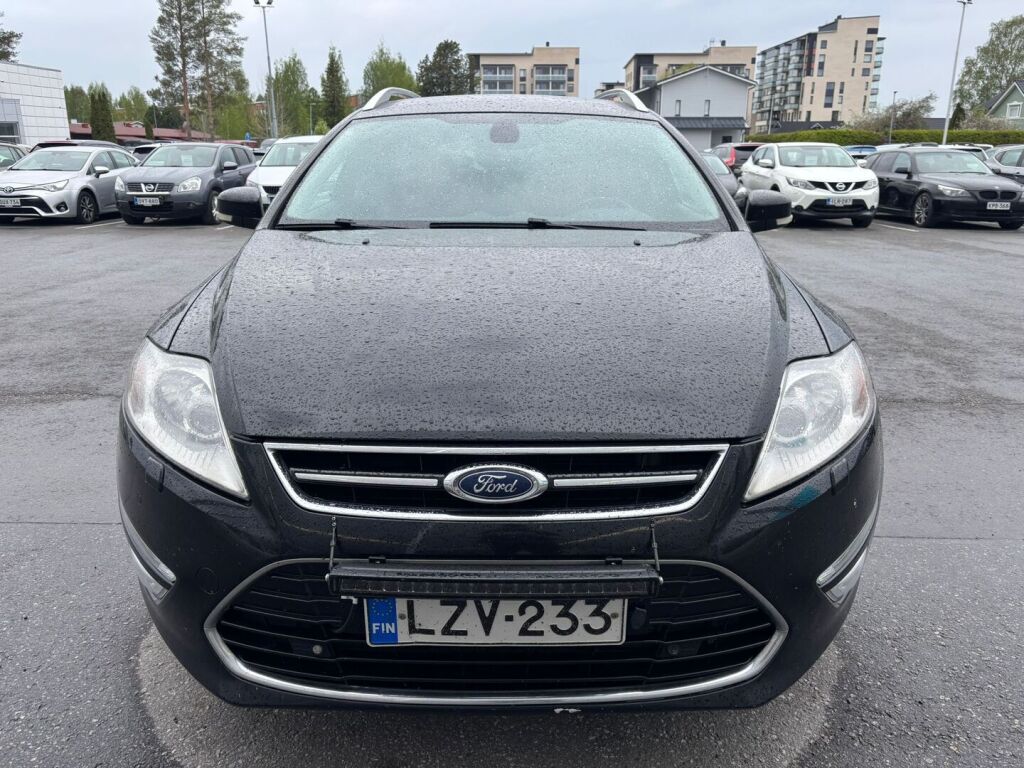 Ford Mondeo 2012 Musta