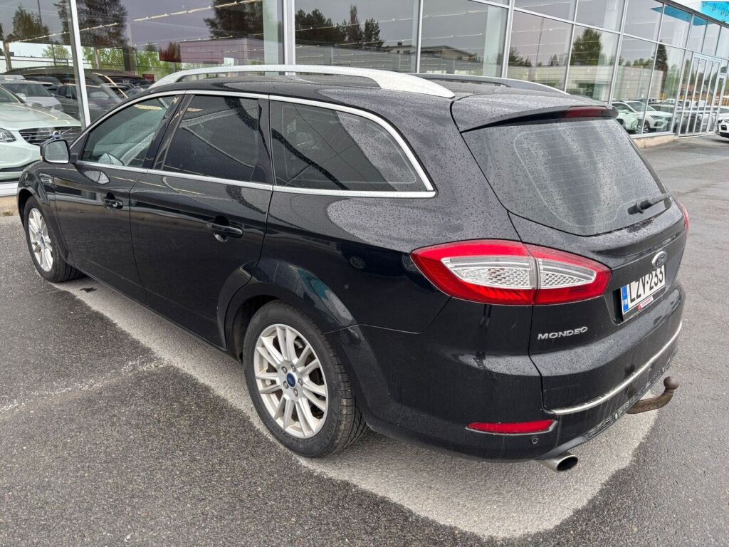 Ford Mondeo 2012 Musta