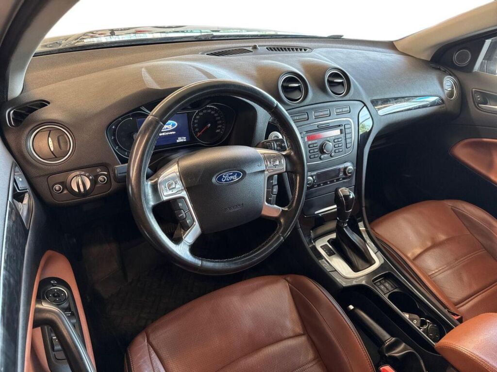 Ford Mondeo 2012 Musta