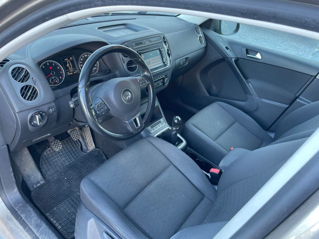 Volkswagen Tiguan 2012 Ruskea (beige)