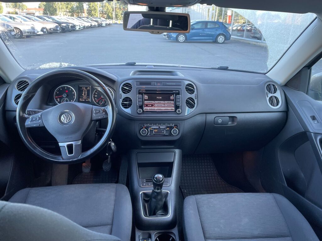 Volkswagen Tiguan 2012 Ruskea (beige)