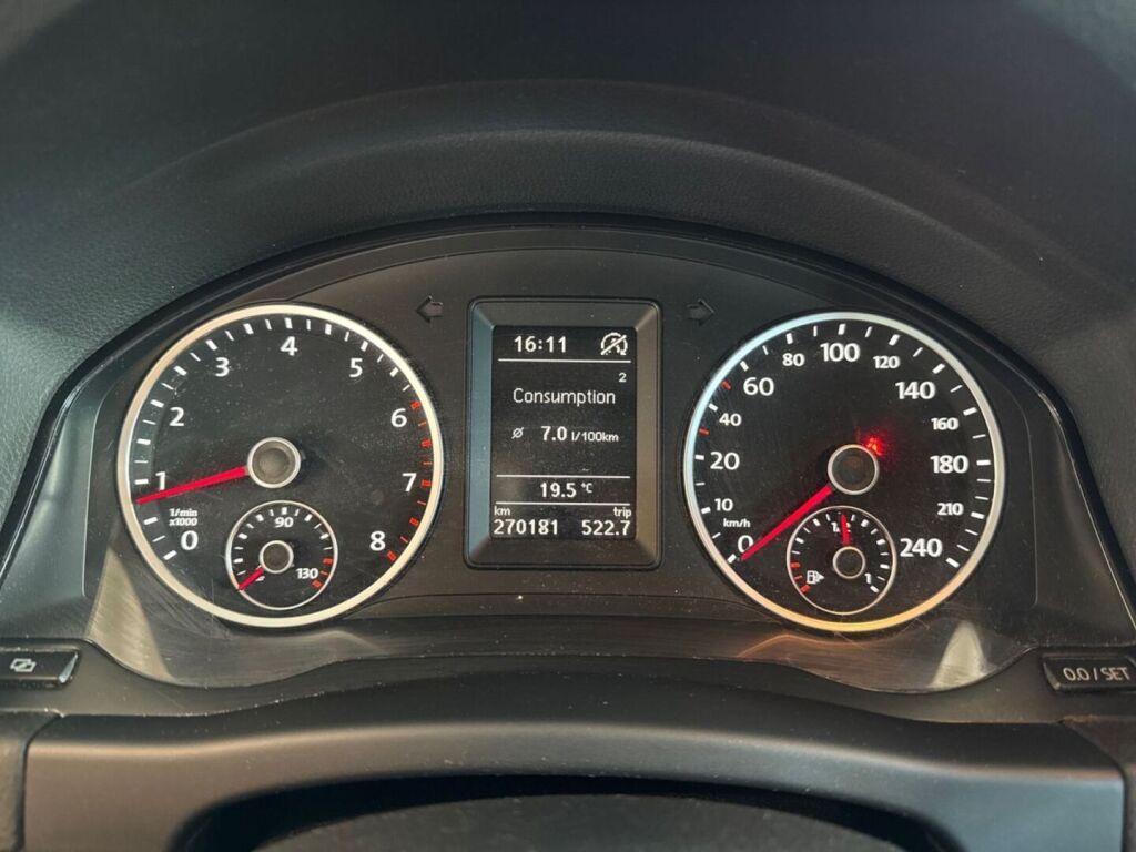 Volkswagen Tiguan 2012 Ruskea (beige)