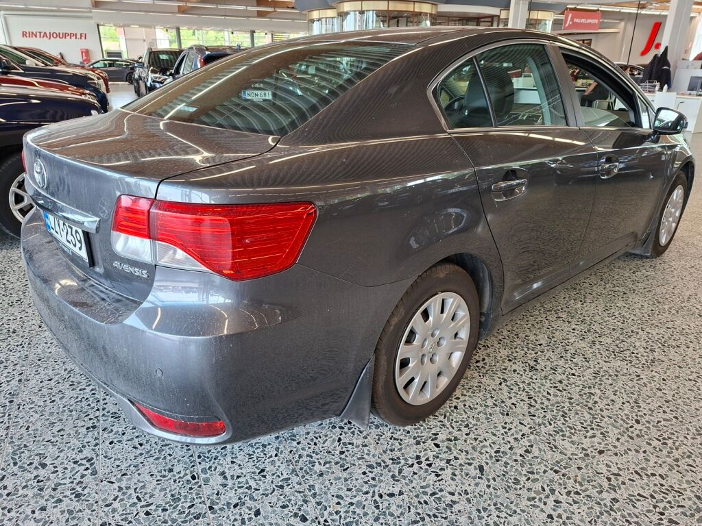 Toyota Avensis 2012 Harmaa