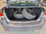 Toyota Avensis 2012 Harmaa