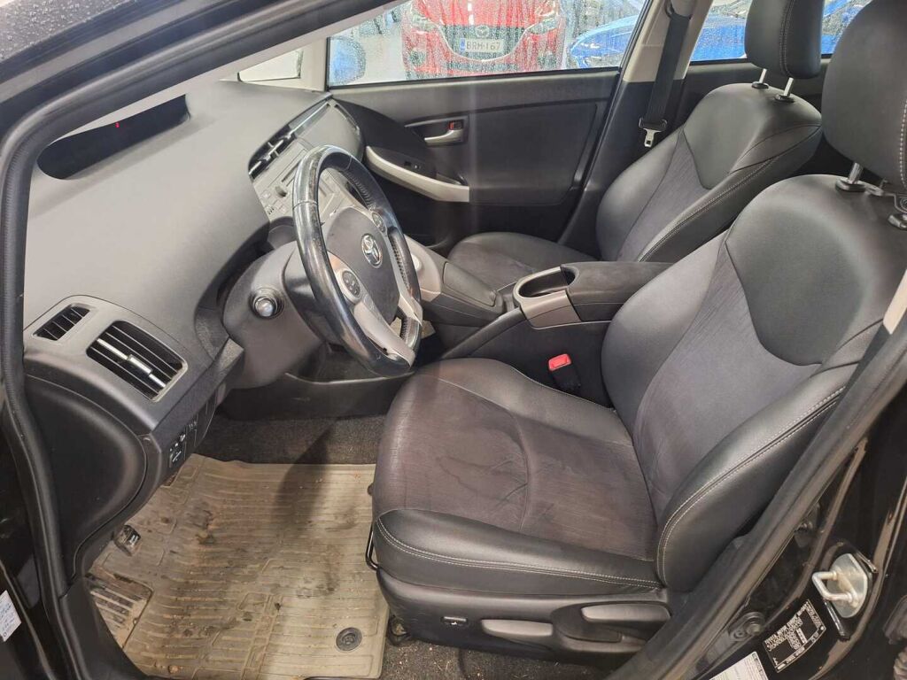 Toyota Prius 2012 Musta