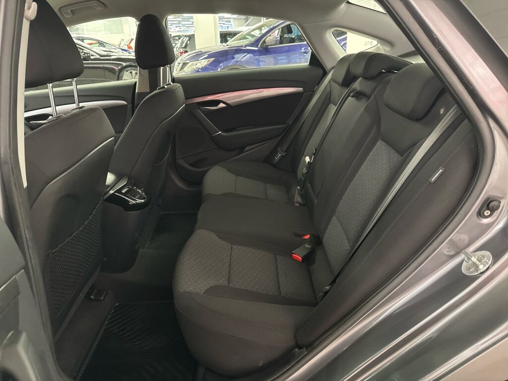 Hyundai i40 2012 Harmaa