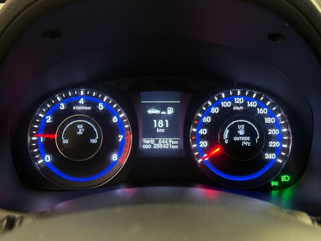 Hyundai i40 2012 Harmaa