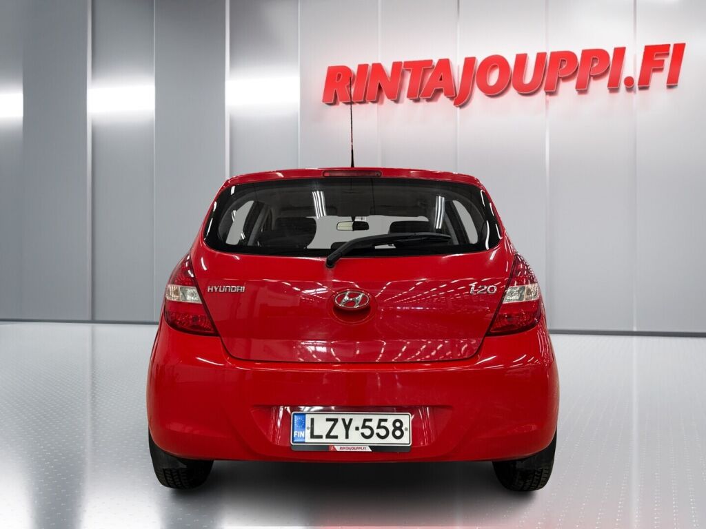 Hyundai i20 2012 Punainen