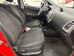 Hyundai i20 2012 Punainen