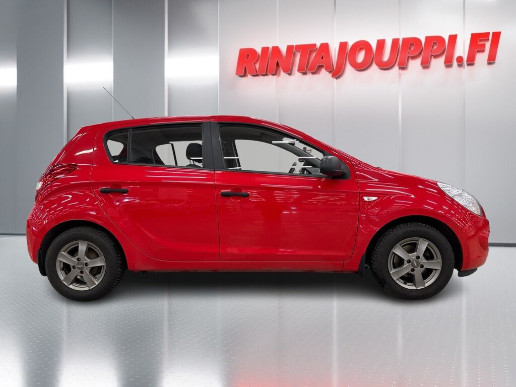 Hyundai i20 2012 Punainen