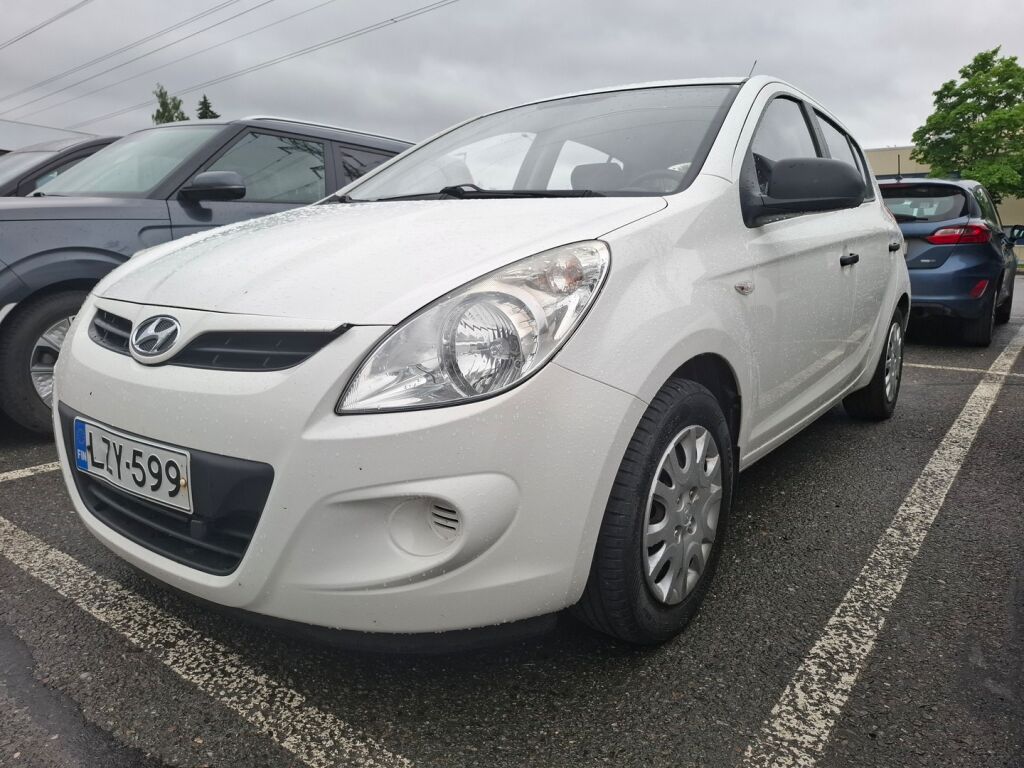 Hyundai i20 2012 Valkoinen