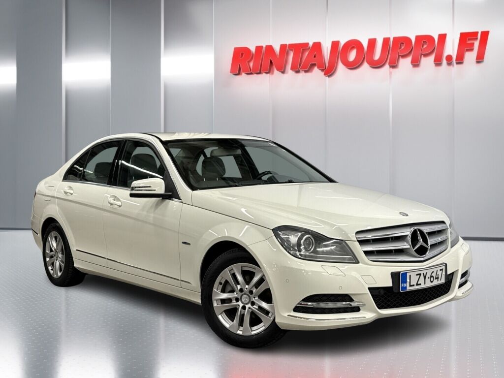 Mercedes-Benz C 2012 Valkoinen