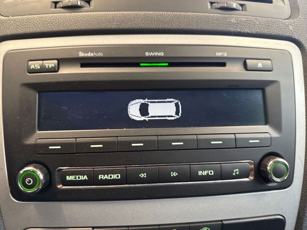 Skoda Octavia 2012 Punainen
