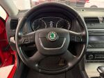 Skoda Octavia 2012 Punainen