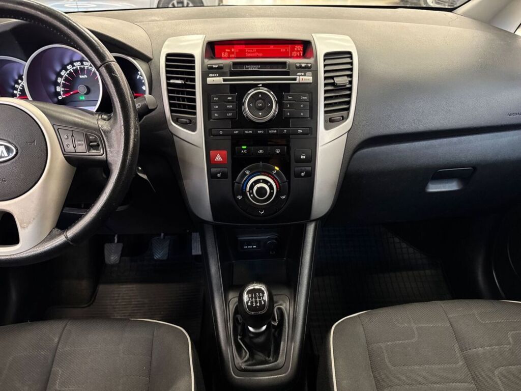 Kia Venga 2012 Valkoinen