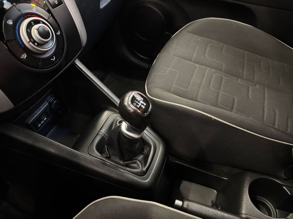 Kia Venga 2012 Valkoinen