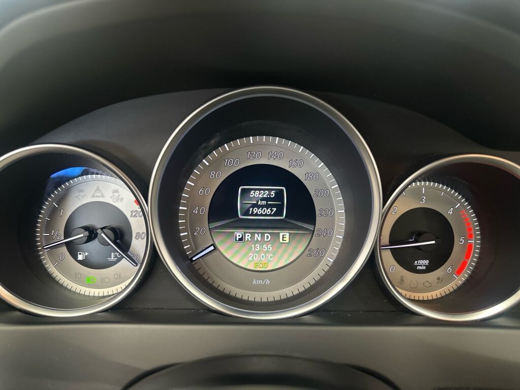 Mercedes-Benz C 2012 Harmaa