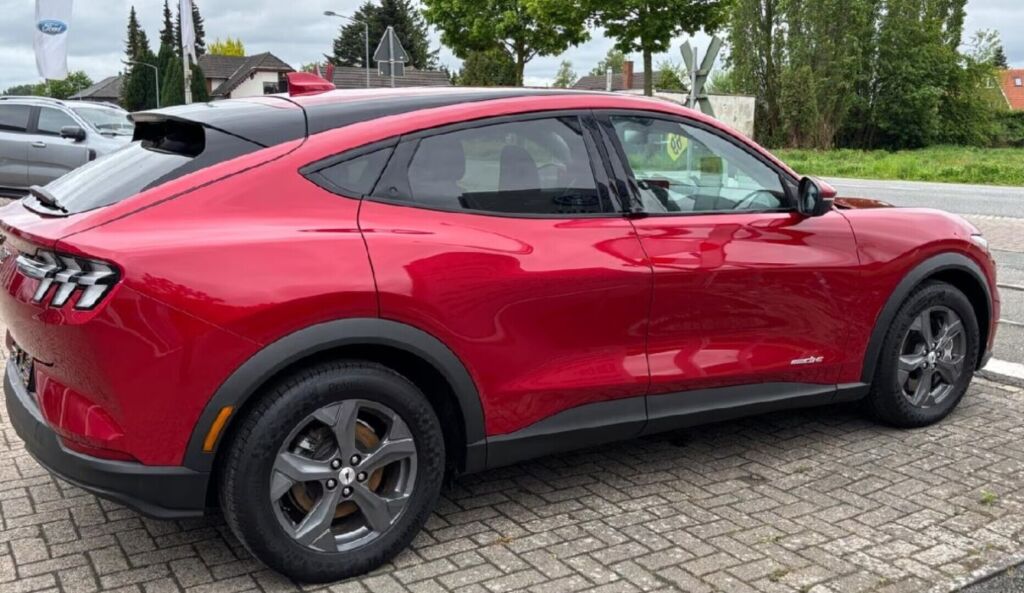 Ford Mustang Mach-E 2022 