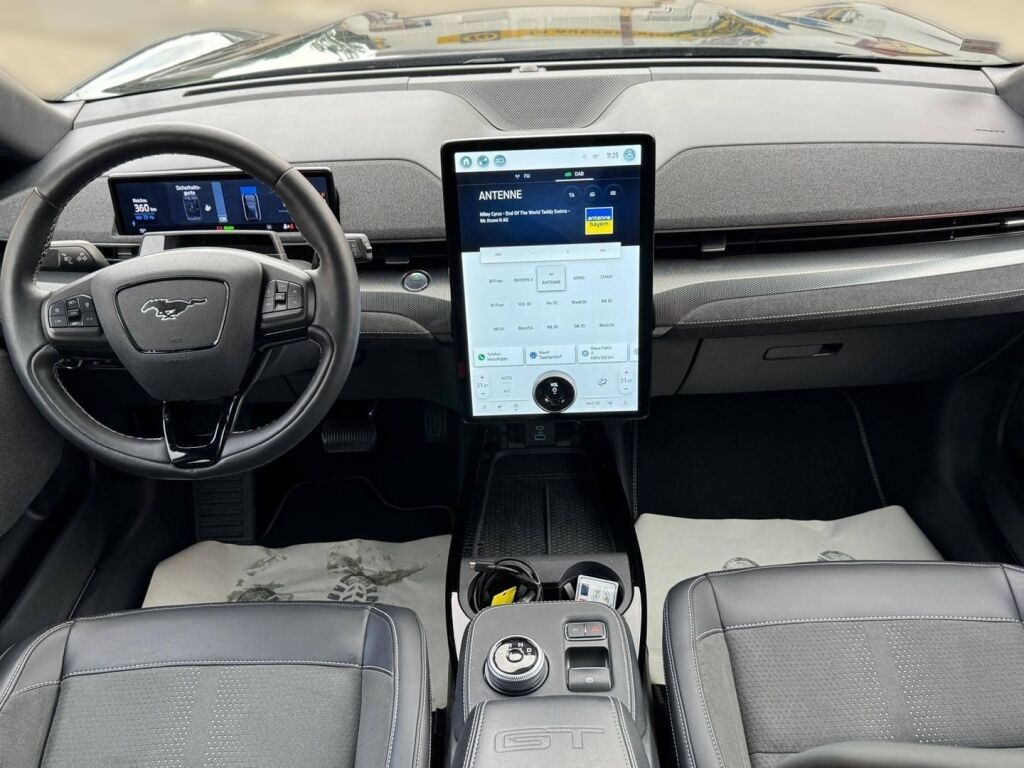 Ford Mustang Mach-E 2022 