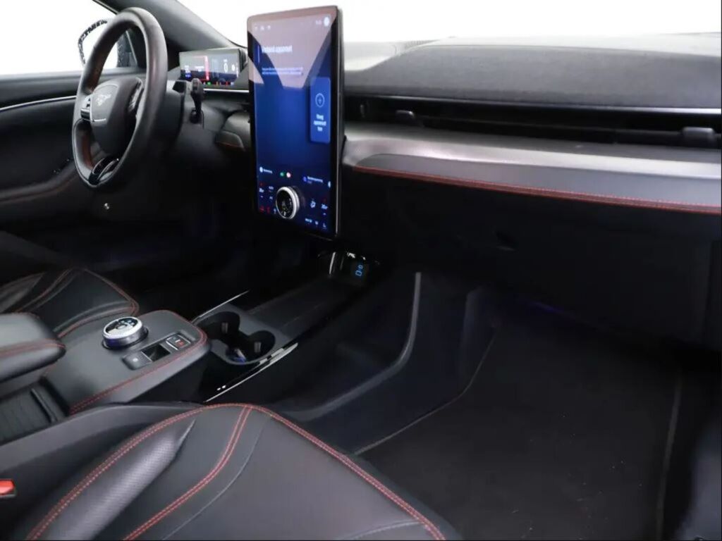 Ford Mustang Mach-E 2021 