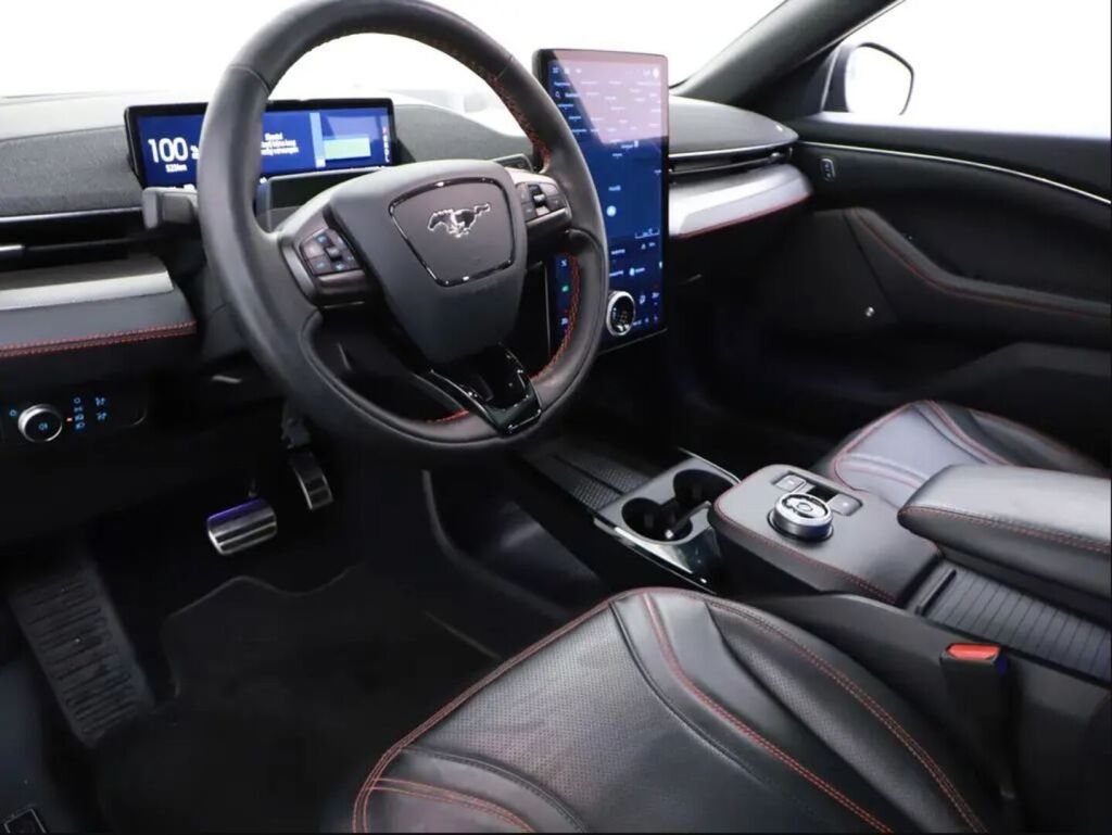 Ford Mustang Mach-E 2021 