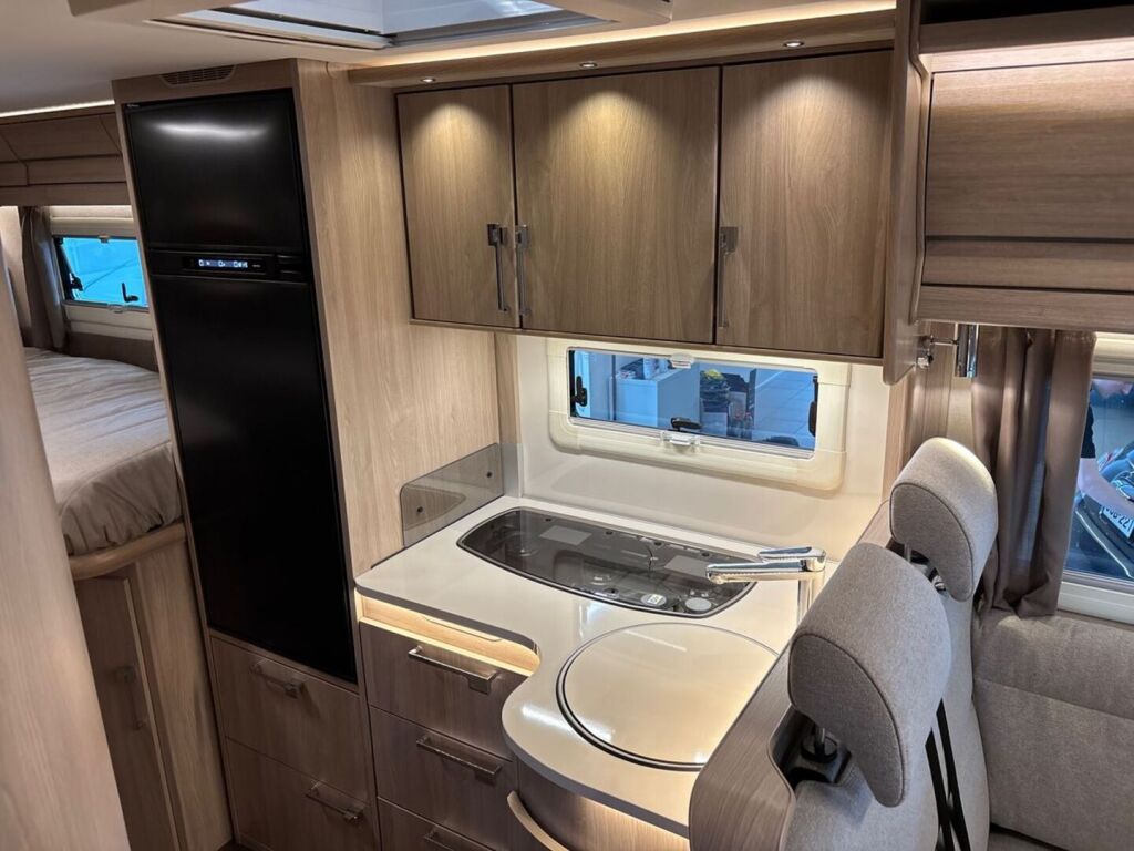 Kabe Travel Master Classic 740 LGB 2025 