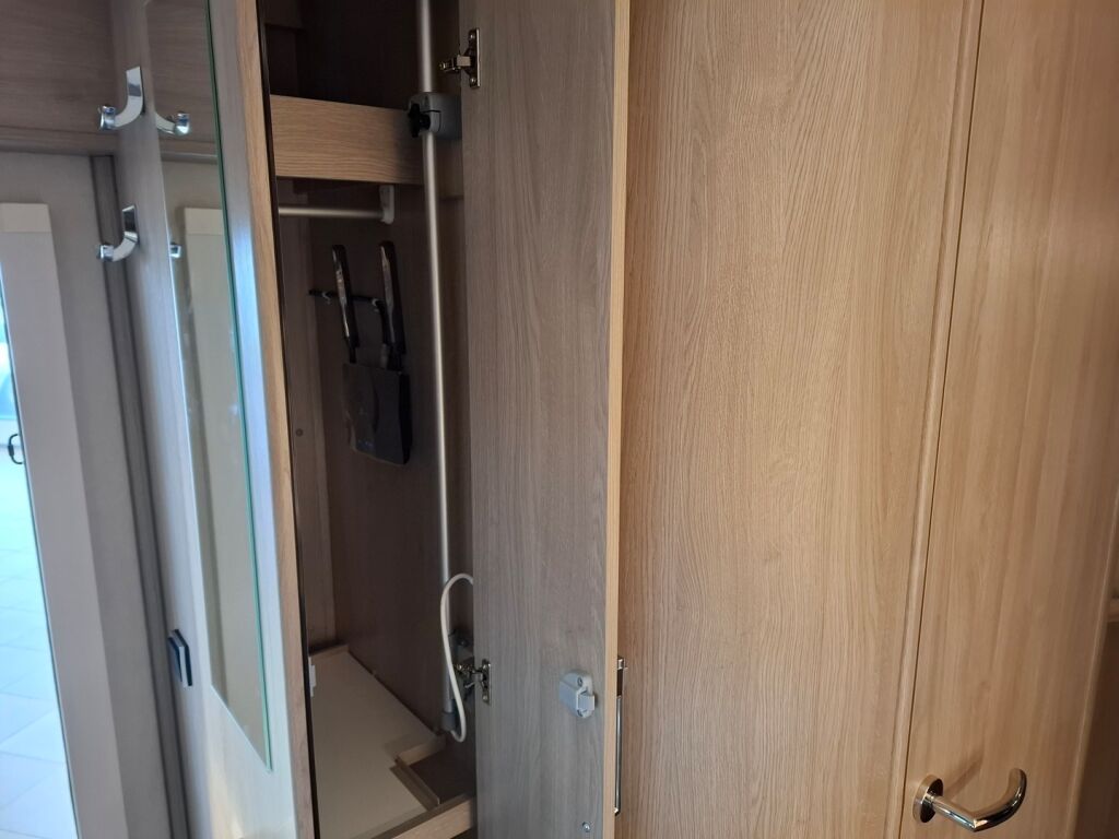 Kabe Travel Master Classic 740 LGB 2025 