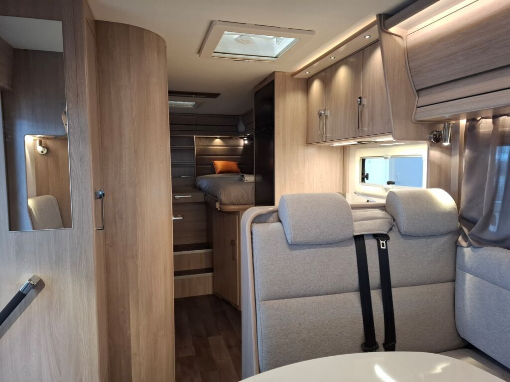 Kabe Travel Master Classic 740 LGB 2025 