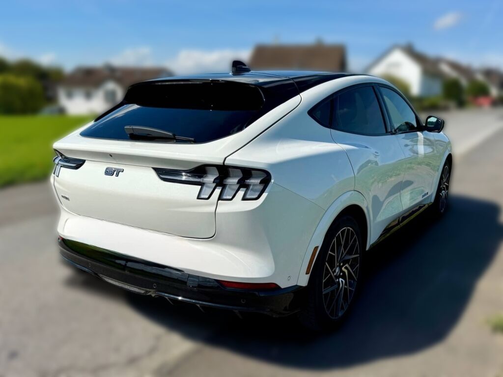 Ford Mustang Mach-E 2022 